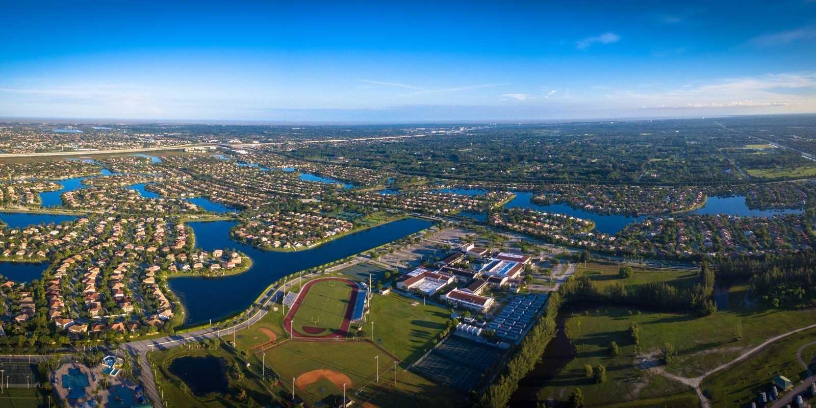 Libertad Financiera en Pembroke Pines: Alcanza tus Metas con Inversiones Inmobiliarias