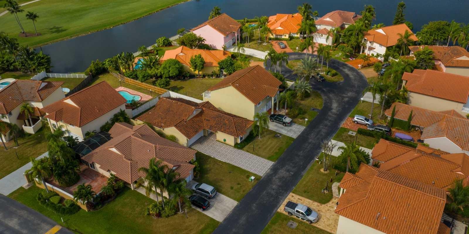 El Auge de Pembroke Pines: Descubre por Qué Esta Ciudad es la Nueva Estrella de Florida