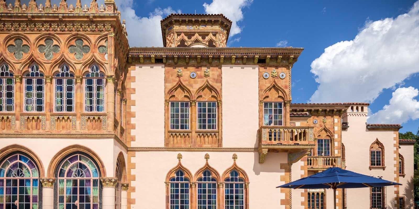 Restaura el pasado, construye tu futuro: Guía para invertir en propiedades históricas en Estados Unidos